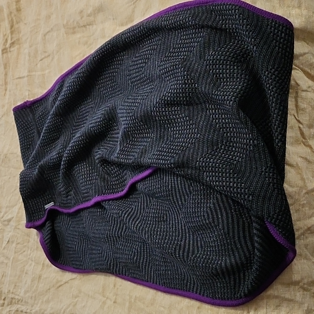 Calvin Klein Infinity Scarf - Picture 3 of 4